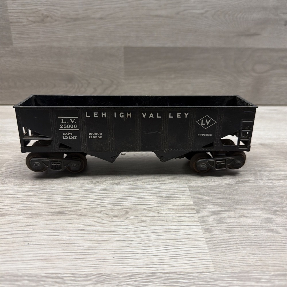 Lionel Vintage Original early postwar 2456 Lehigh Valley Hopper Car